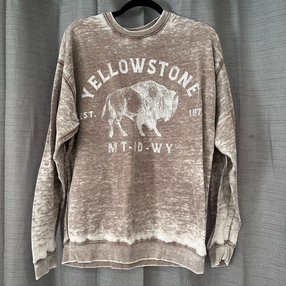 Goodie Two Sleeves Women’s Yellowstone Crewneck - Picture 1 of 3